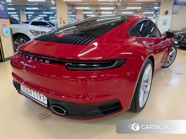 Porsche 911(992) id 4508001 из Кореи 15