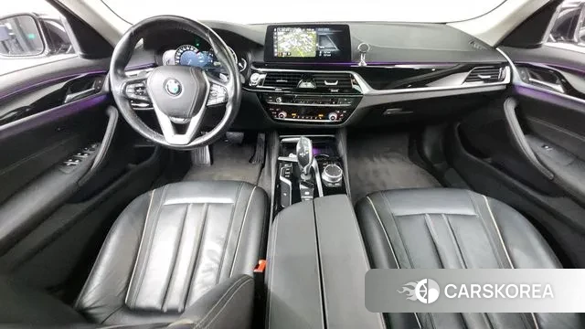 BMW 5 Series (G30) id 3303085 из Кореи 17