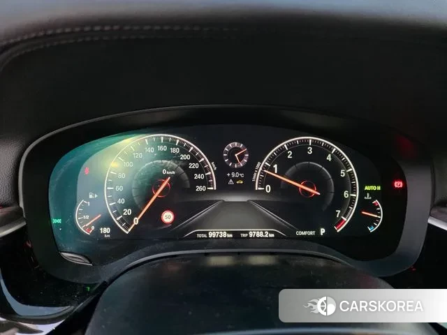 BMW 5 Series (G30) id 3459801 из Кореи 9