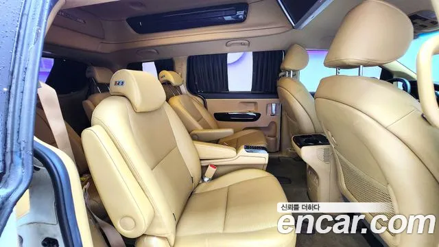 Kia The New Carnival id 2685195 из Кореи 17