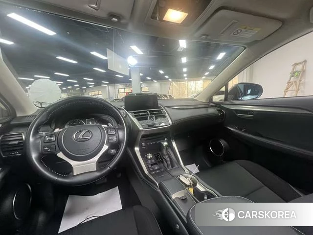 Lexus NX id 4263383 из Китая 23