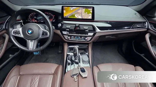 BMW 5 Series (G30) id 3726967 из Кореи 17