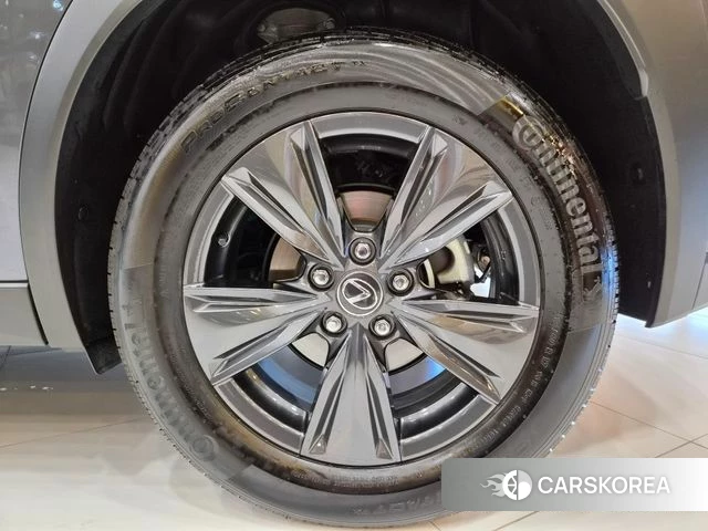 Lexus UX300h id 4366245 из Кореи 12