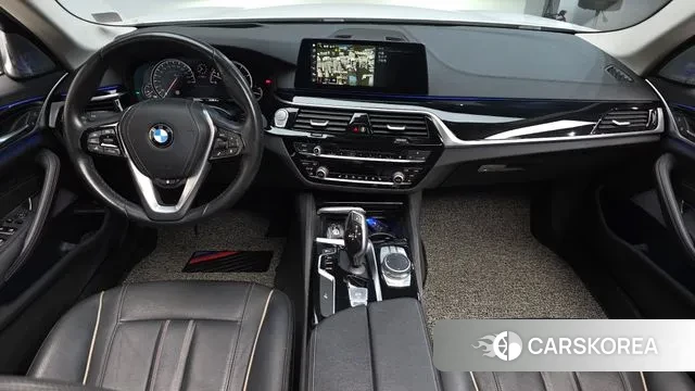 BMW 5 Series (G30) id 3357171 из Кореи 17