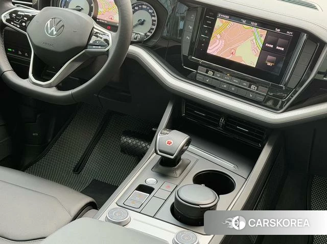 Volkswagen Touareg id 4274755 из Китая 11