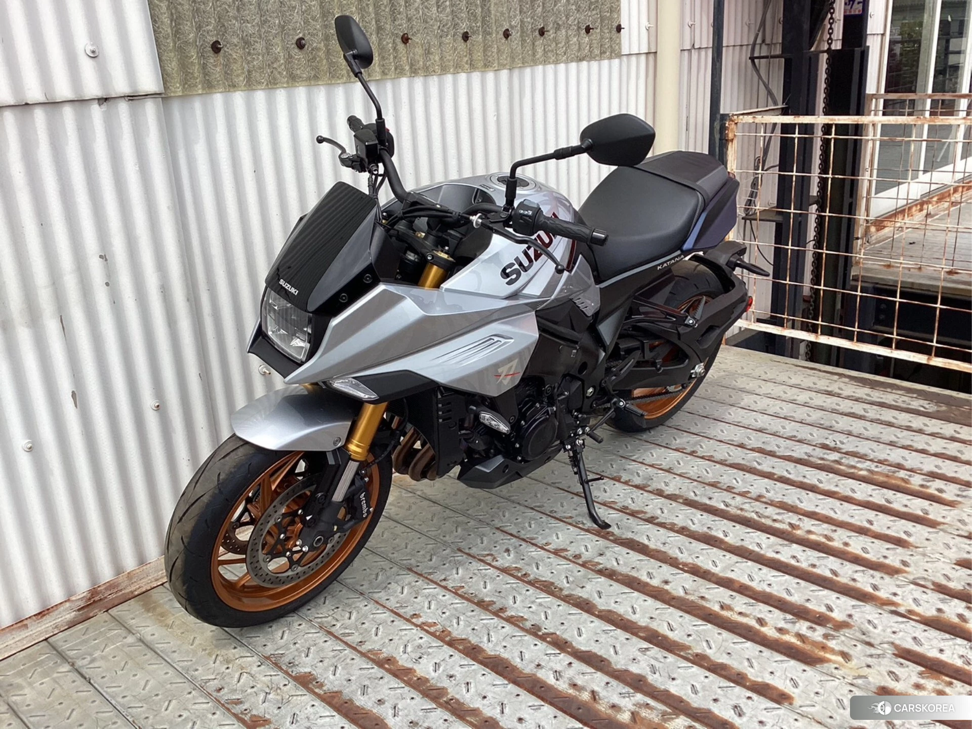 Suzuki GSX-S1000S Katana id 3947953 из Японии 8