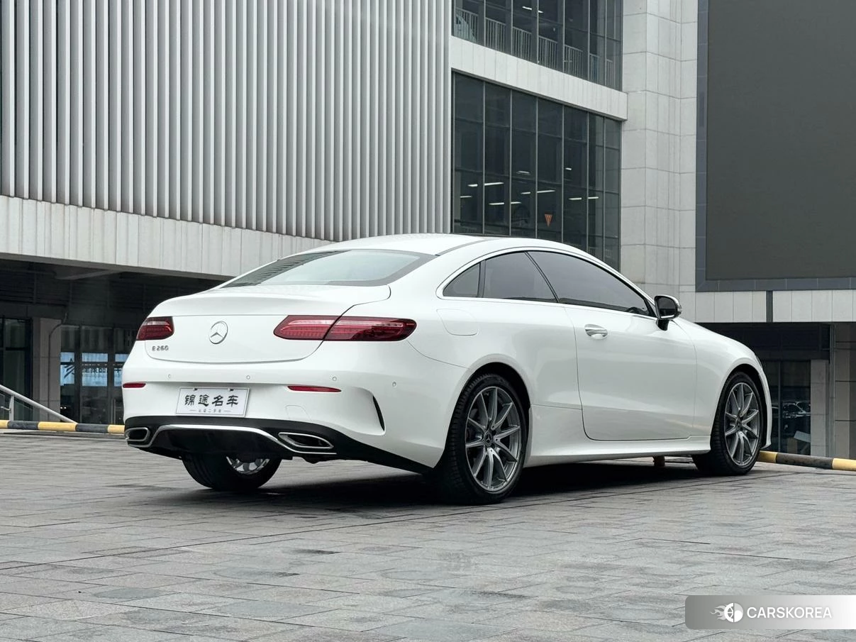 Mercedes-Benz E-class (imported) id 4405999 из Китая 10