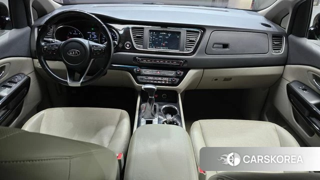 Kia The New Carnival id 3808350 из Кореи 17