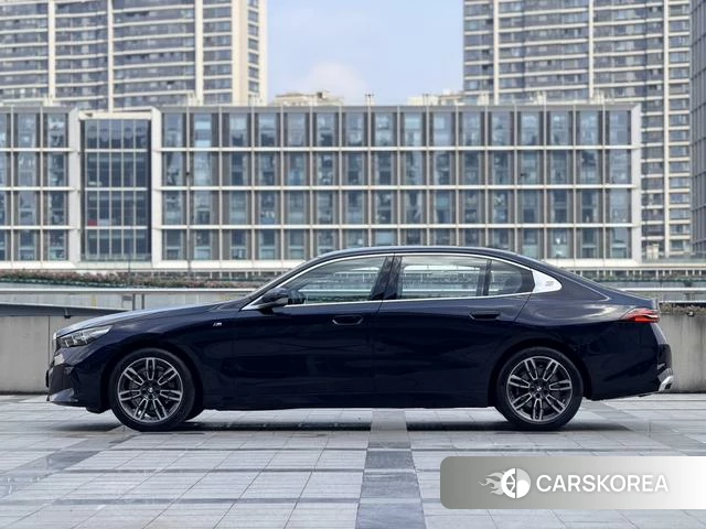 BMW 5 series id 4275312 из Китая 15
