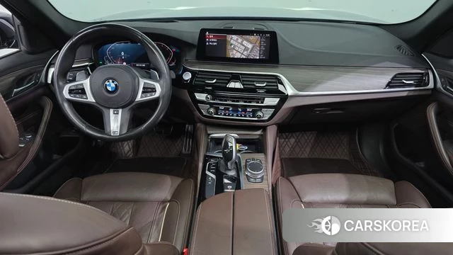 BMW 5 Series (G30) id 4568155 из Кореи 17