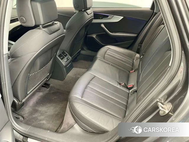 Audi A4L id 4299880 из Китая 18