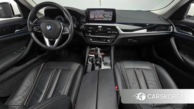 BMW 5 Series (G30) id 4647487 из Кореи 17