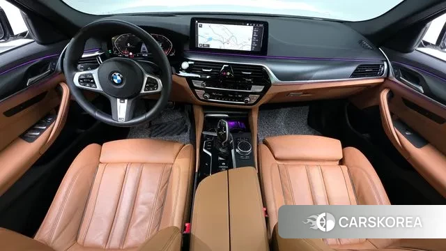 BMW 5 Series (G30) id 3043148 из Кореи 17