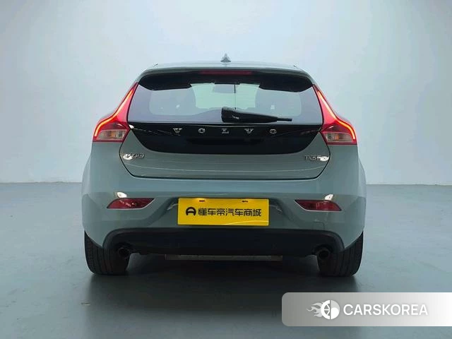Volvo V40 id 4254211 из Китая 17