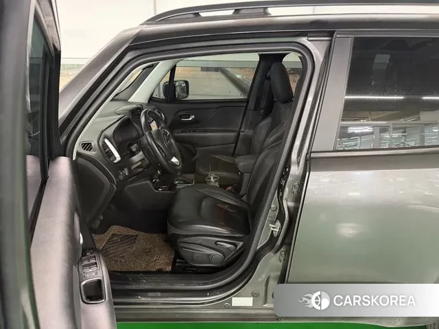 Jeep Renegade id 3732877 из Кореи 9