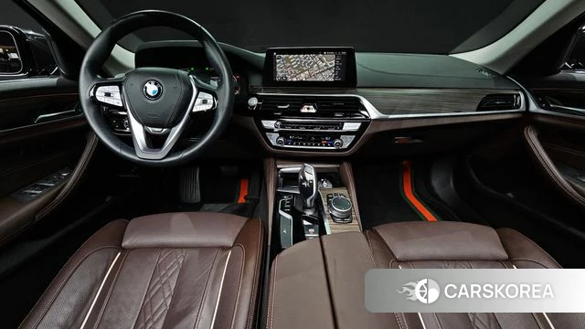 BMW 5 Series (G30) id 4573855 из Кореи 27