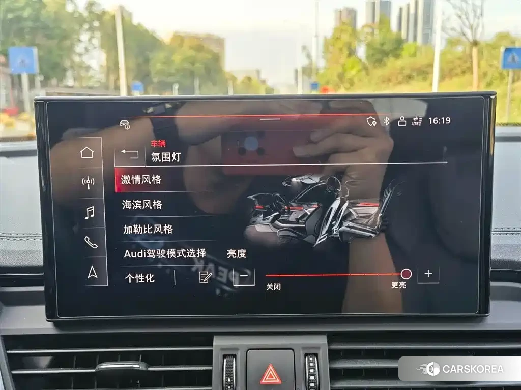 Audi Q5L id 4539080 из Китая 29