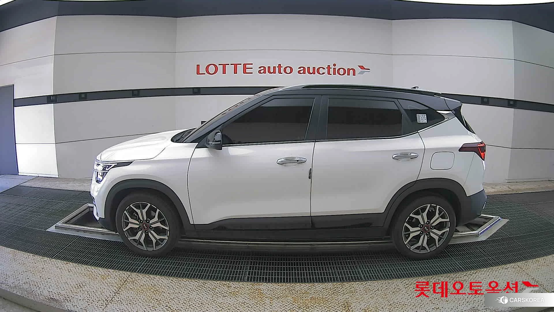 Kia Seltos id 4296900 из Кореи 35