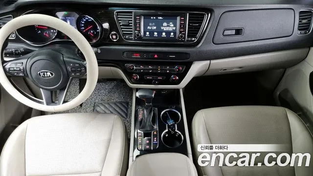 Kia The New Carnival id 2373053 из Кореи 17