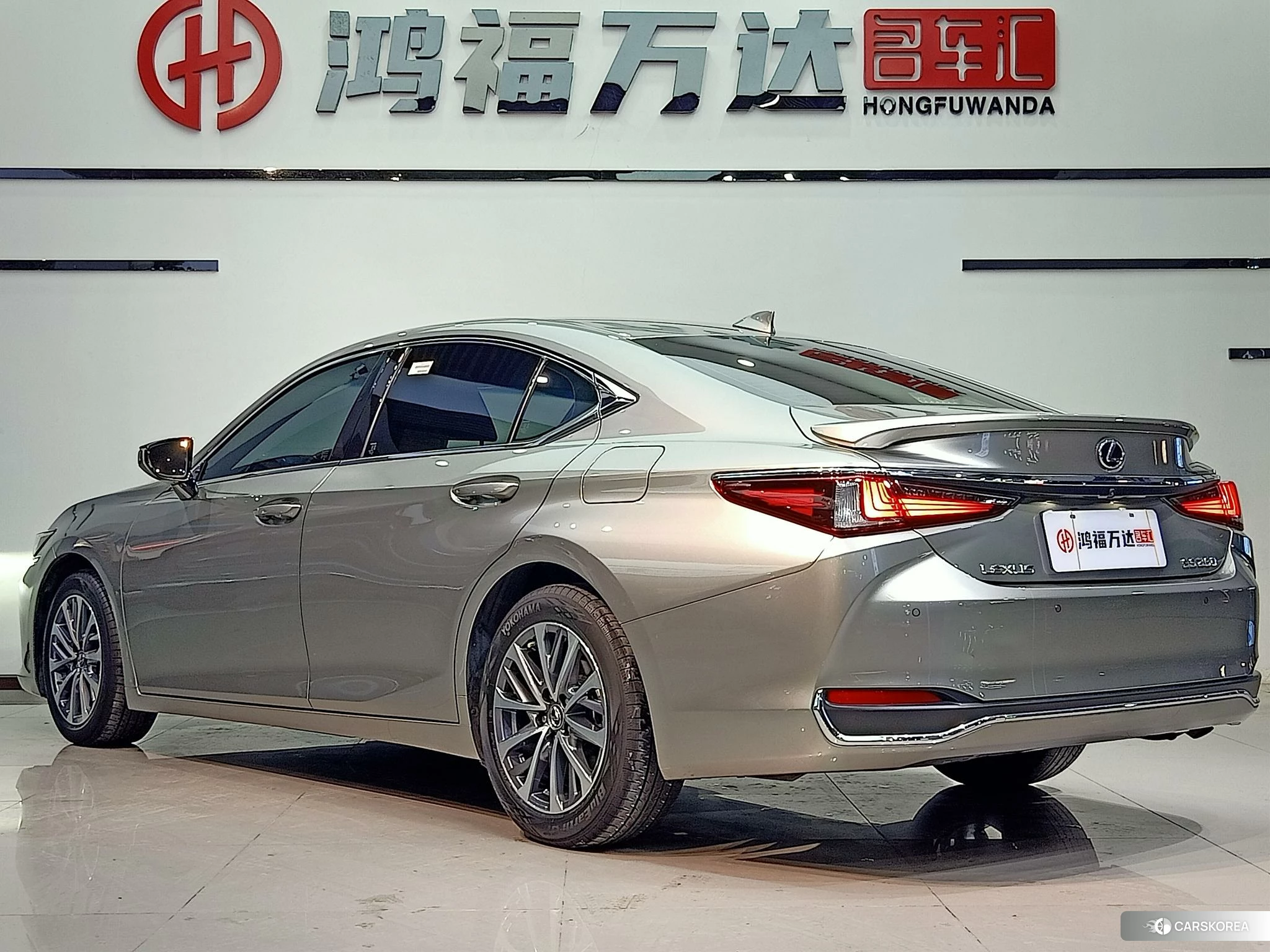 Lexus ES id 4487223 из Китая 22