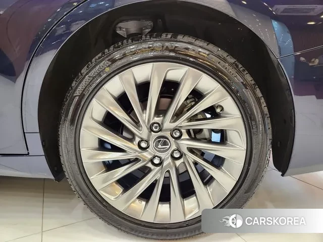 Lexus ES300h 7th generation id 3732471 из Кореи 12