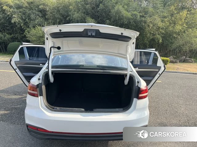 Volkswagen Lavida id 3889848 из Китая 15