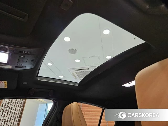 Lexus UX300h id 4704893 из Кореи 12