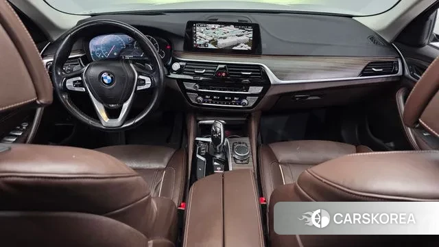 BMW 5 Series (G30) id 3698373 из Кореи 17