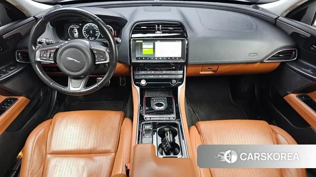 Jaguar XE id 3362695 из Кореи 17