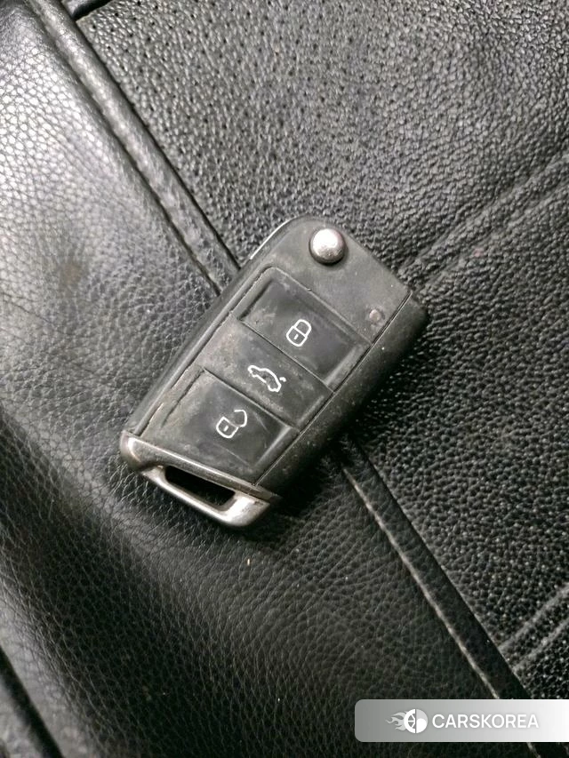 Volkswagen Lingdu id 4253850 из Китая 17
