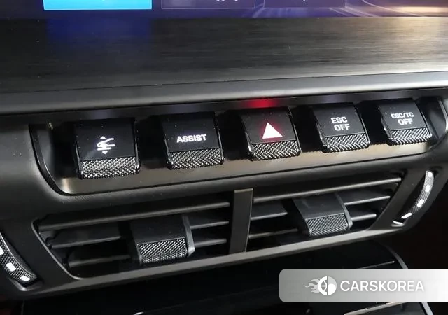 Porsche 911(992) id 3763153 из Кореи 8