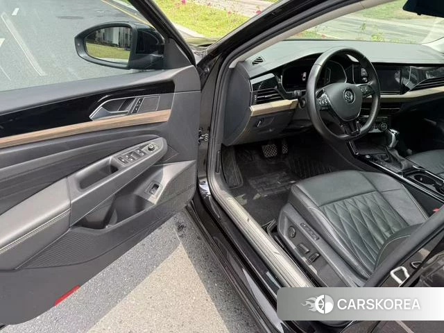 Volkswagen Passat id 4221897 из Китая 11