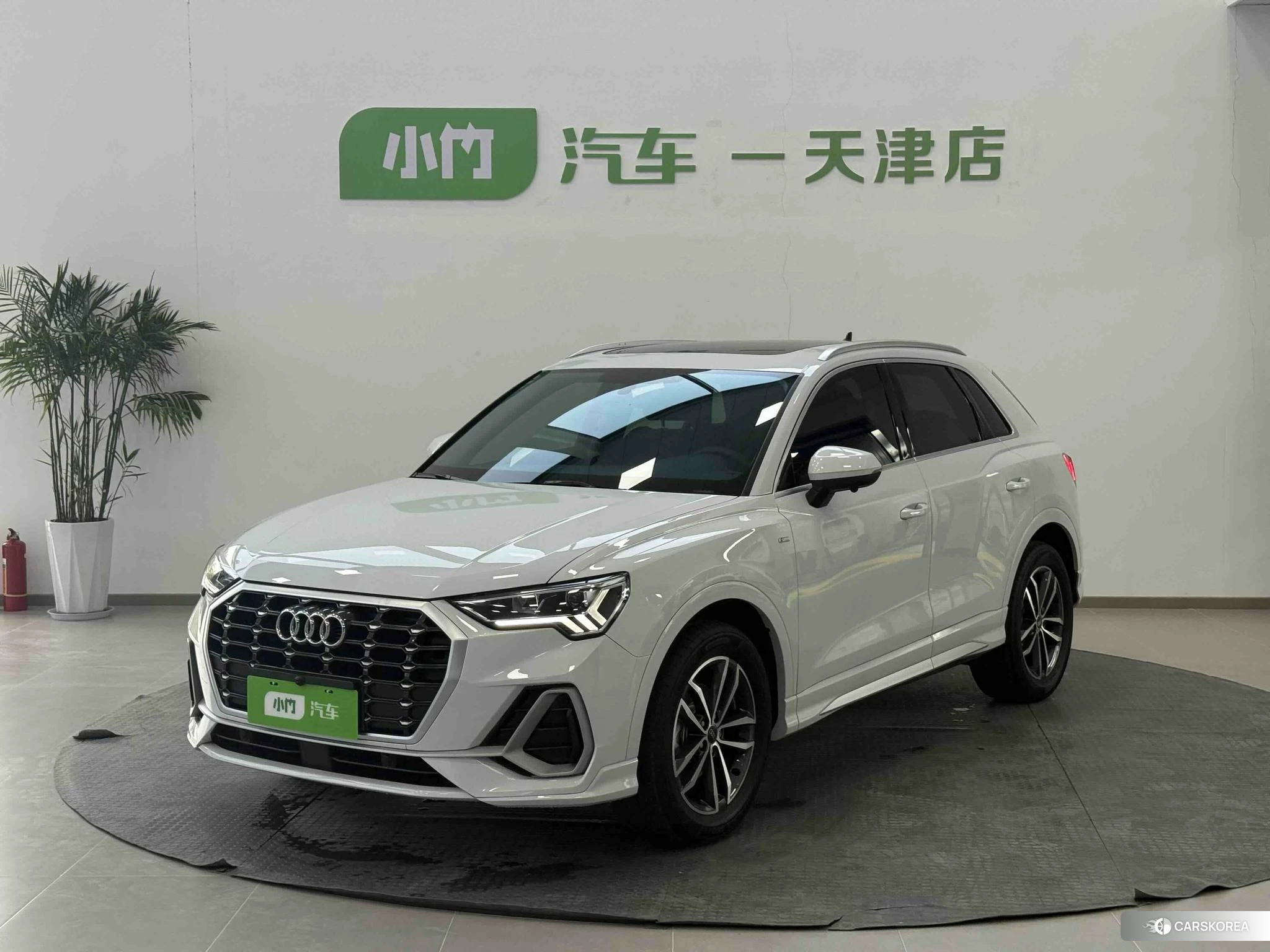 Audi Q3 id 4455876 из Китая 21