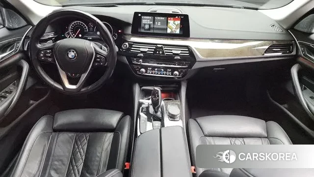 BMW 5 Series (G30) id 3429347 из Кореи 17