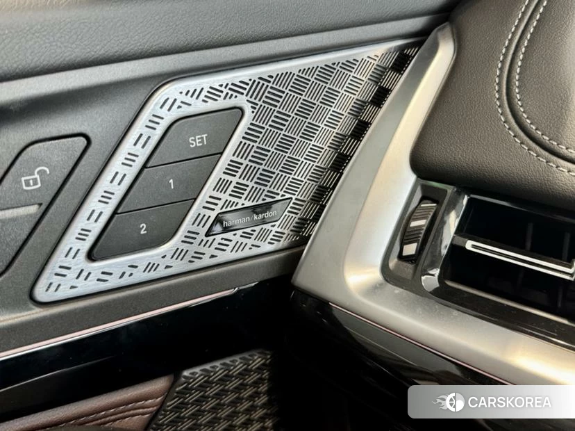 BMW X1 id 4510816 из Китая 10