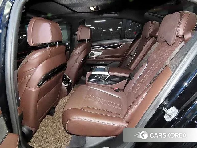 BMW 7 Series (G11) id 3647147 из Кореи 17