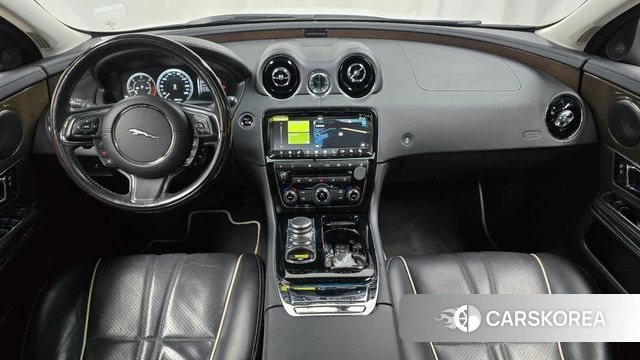 Jaguar All New XJ id 4643037 из Кореи 31