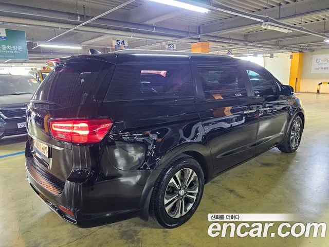 Kia The New Carnival id 2683468 из Кореи 17