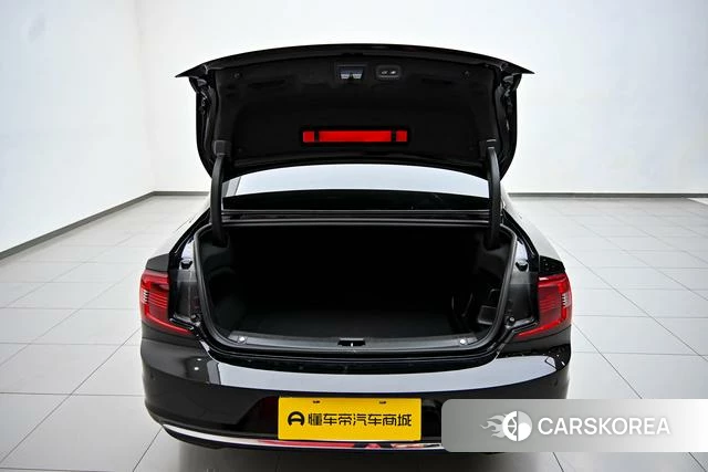 Volvo S90 PHEV id 4254283 из Китая 17