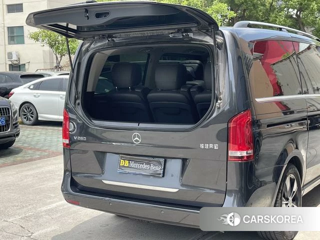 Mercedes-Benz V-class id 4359633 из Китая 18