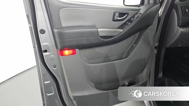Hyundai The New Grand Starex id 4594384 из Кореи 28