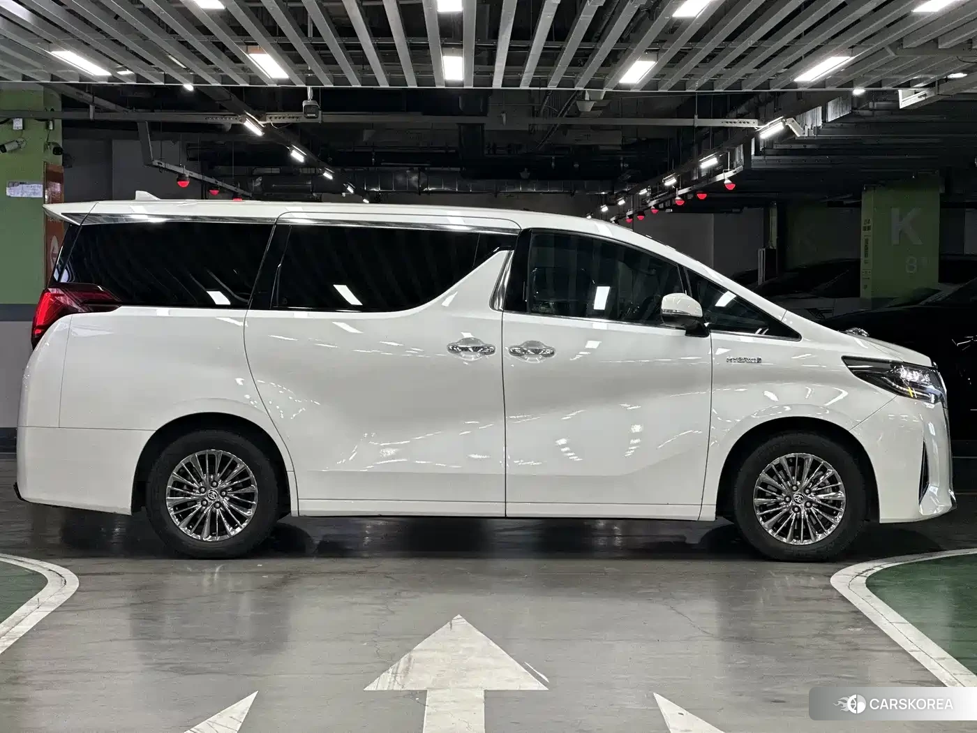 Toyota Elfa id 4601137 из Китая 16