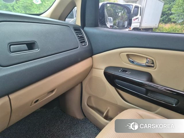 Kia The New Carnival id 4304970 из Кореи 17