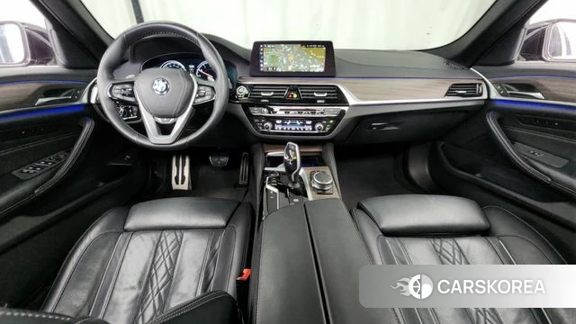 BMW 5 Series (G30) id 4345756 из Кореи 31