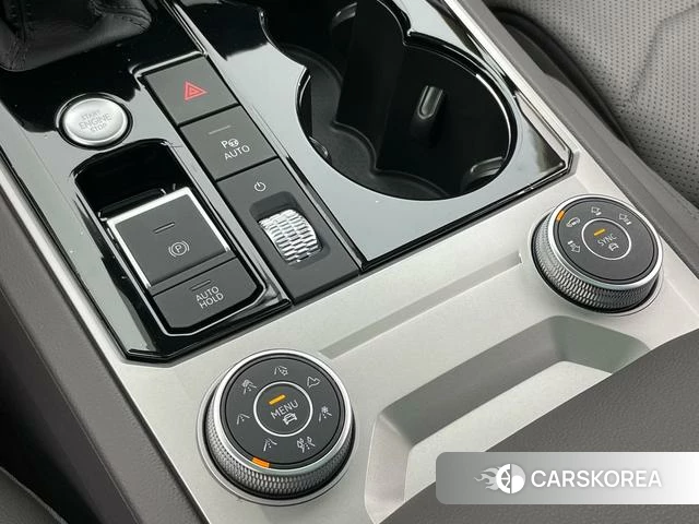 Volkswagen Touareg id 4276428 из Китая 7