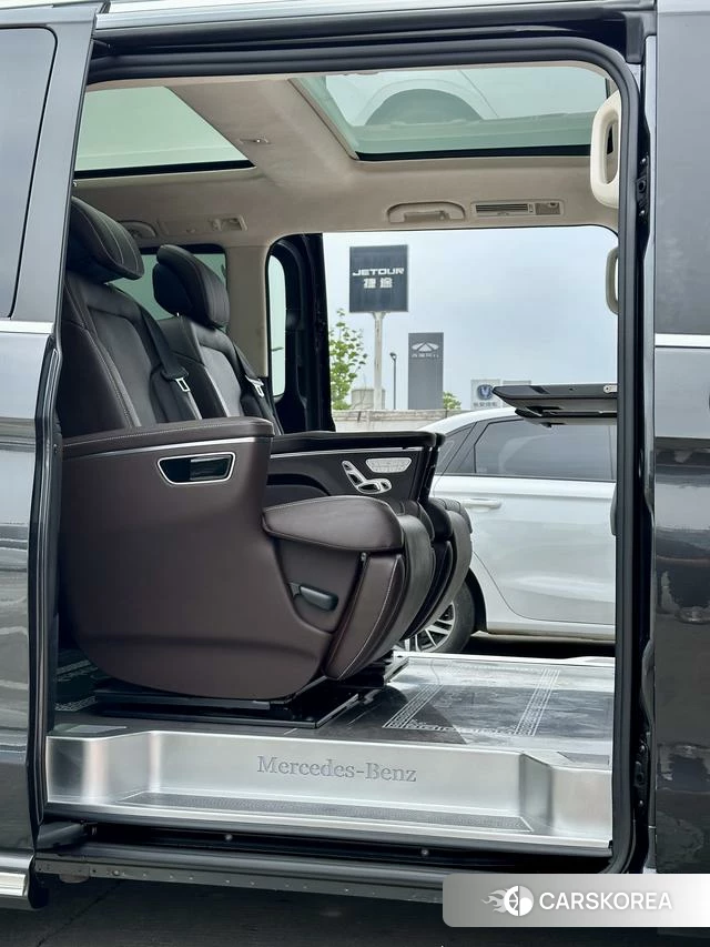 Mercedes-Benz V-class id 4273861 из Китая 18