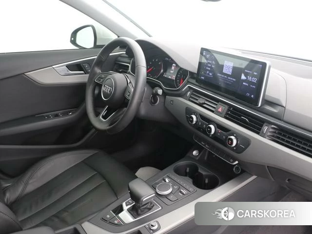 Audi A4L id 4210375 из Китая 13