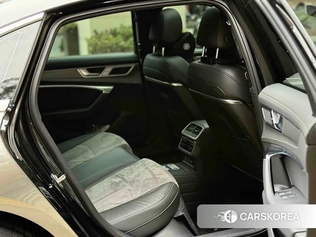 Audi A6L id 4258071 из Китая 16