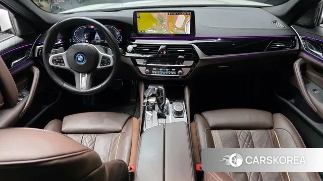 BMW 5 Series (G30) id 3787622 из Кореи 17