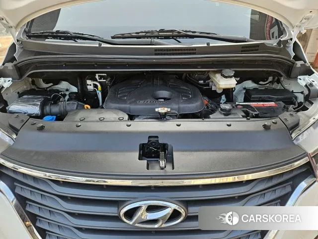 Hyundai The New Grand Starex id 3692819 из Кореи 13